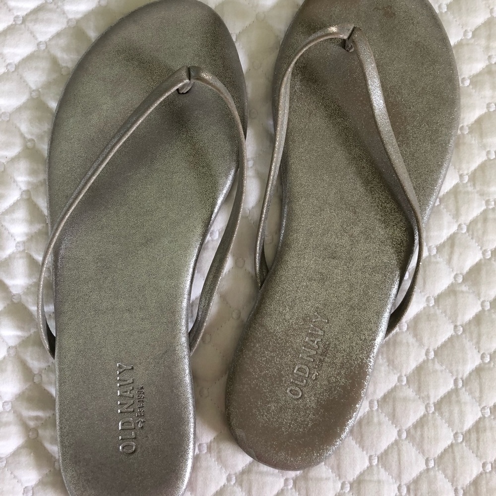 2/$6 Old Navy silver sandals sz 10